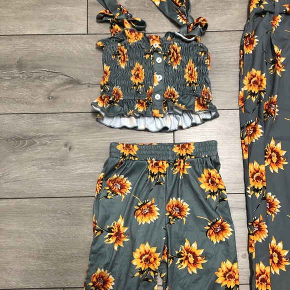 Baileys Blossoms sunflower mom + me bundle L/2T - Picture 7 of 10